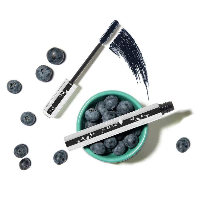 Fruit Pigmented Ultra Lengthening Mascara Blueberry - Lifestyle Aufnahme