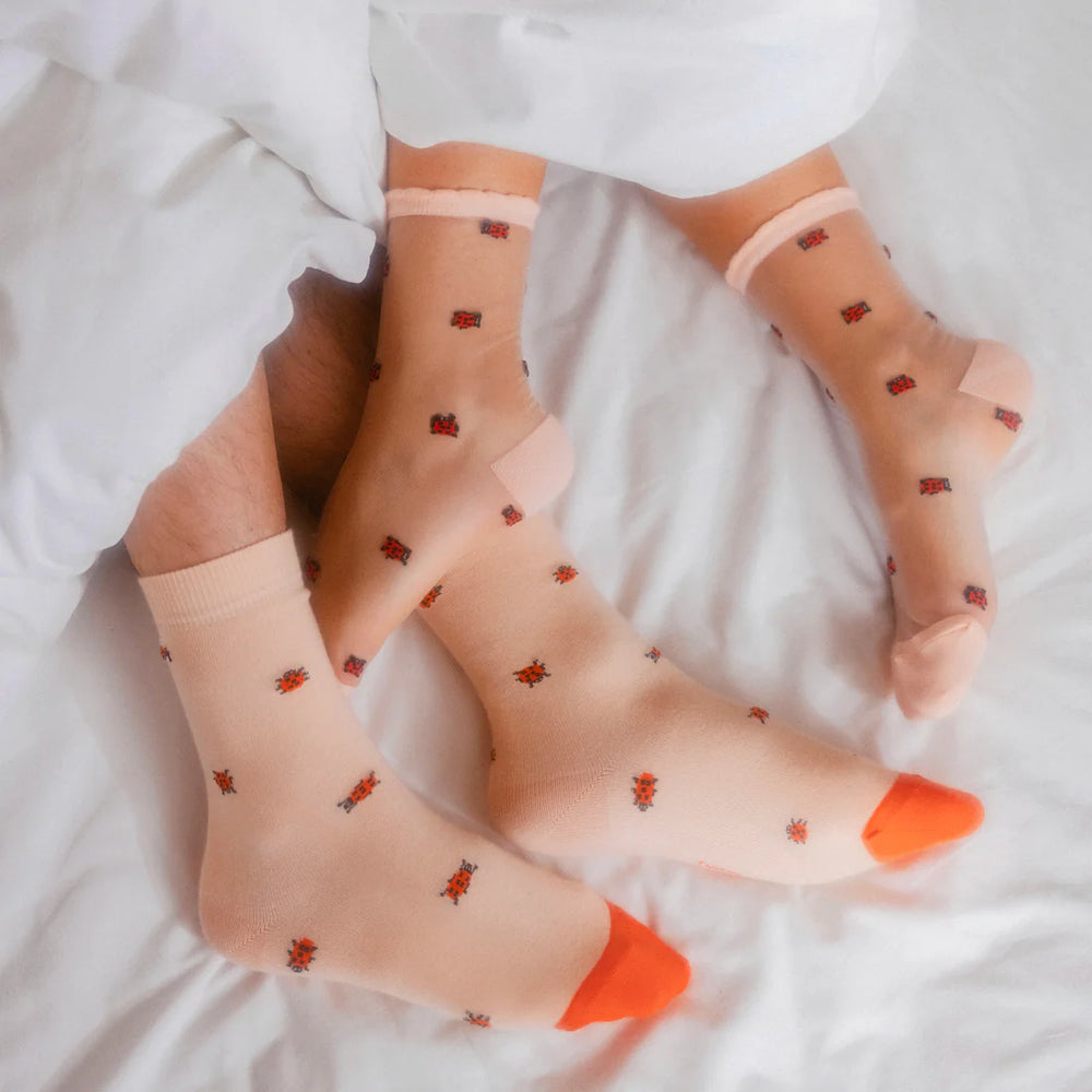 Ladybug Socks von Coucou Suzette - getragen