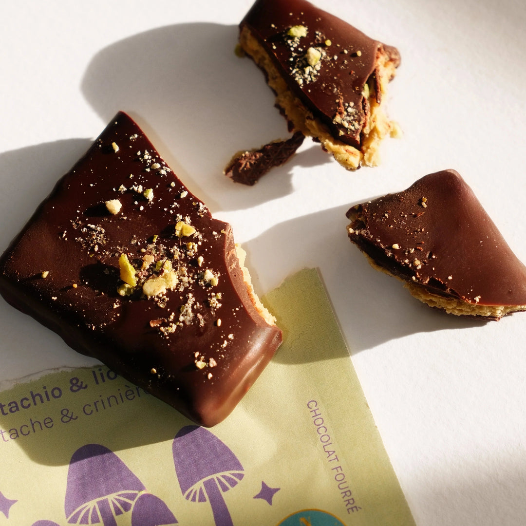 Cosmic Dealer Pistachio & Lion's Mane Chakra Chocolates mit Pistazienmus - Single