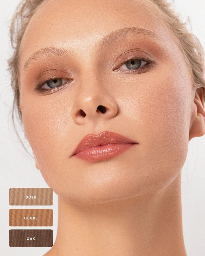 Model mit sanftem Augen-Make-up in hellen, warmen Brauntönen der Ere Perez Element Matte Palette