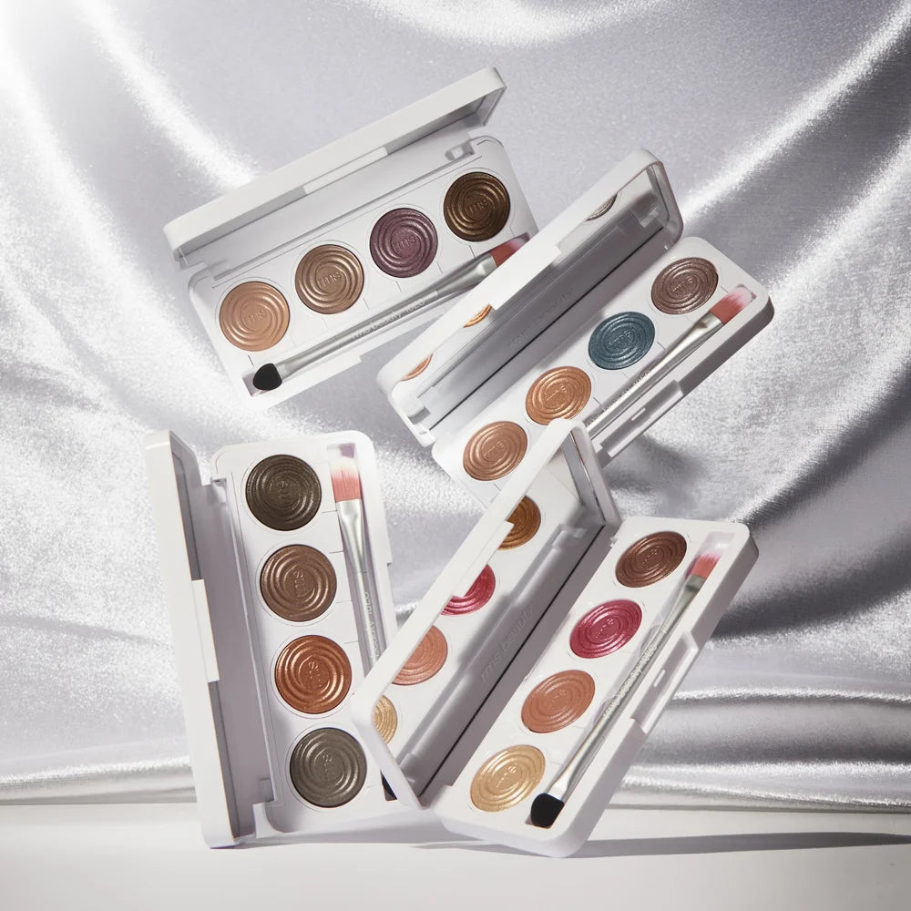 RMS Beauty ReDimension Hydra Eyes Quartet - Hochwertige Lifestyle-Aufnahme der Lidschatten-Paletten