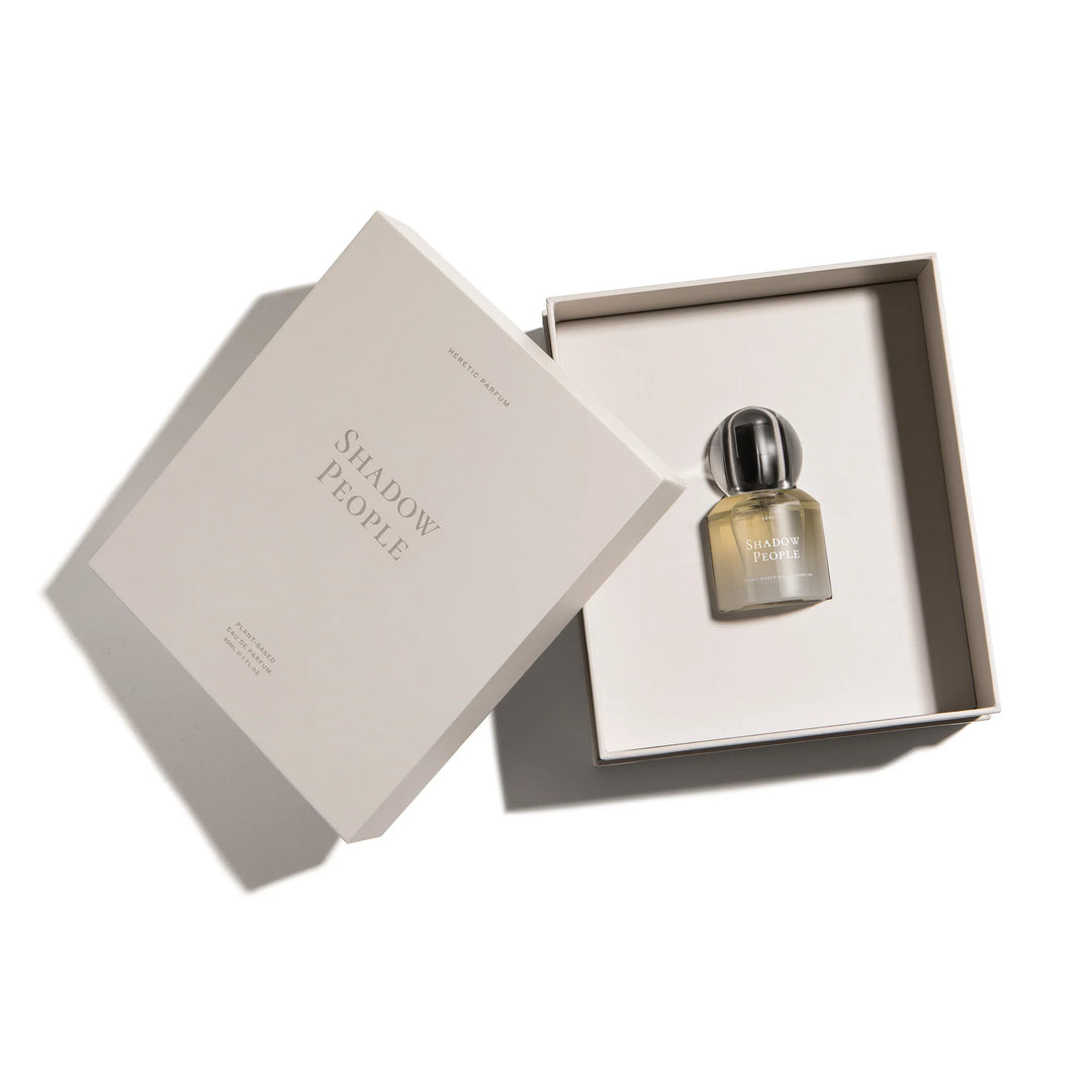Heretic Parfum Shadow People Eau de Parfum in geöffneter Geschenkverpackung