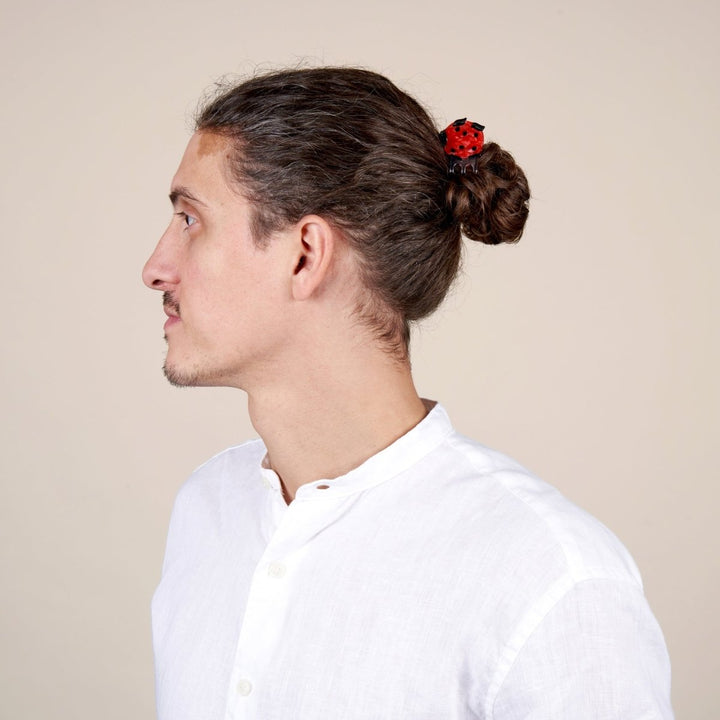 Coucou Suzette Ladybug Mini Hair Claw - Model Tragebild