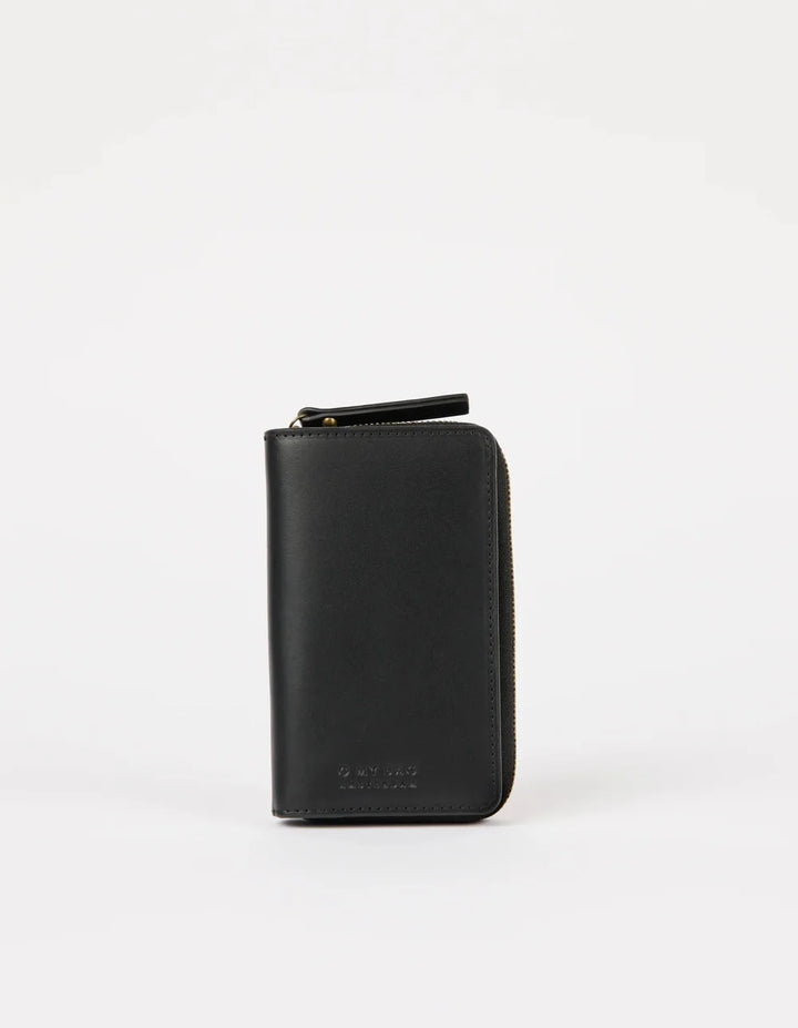 O My Bag Jett Wallet Black – Rückansicht des klassischen schwarzen Lederportemonnaies