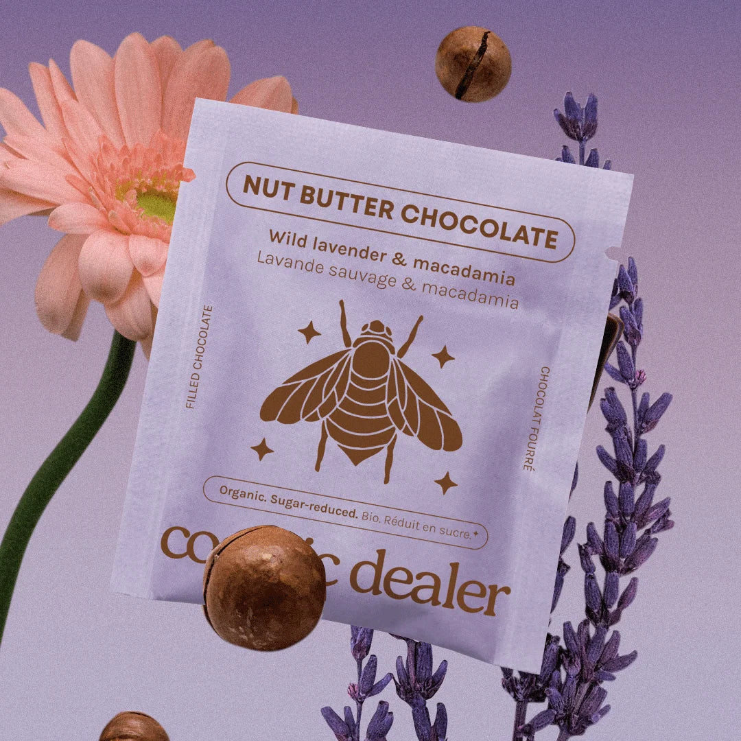 Cosmic Dealer Wild Lavender & Macadamia Chakra Chocolates mit Lavendel  - kunstvolles Foto