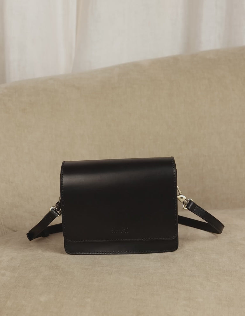 O My Bag Audrey Mini Black – Produktvideo der kleinen schwarzen Ledertasche