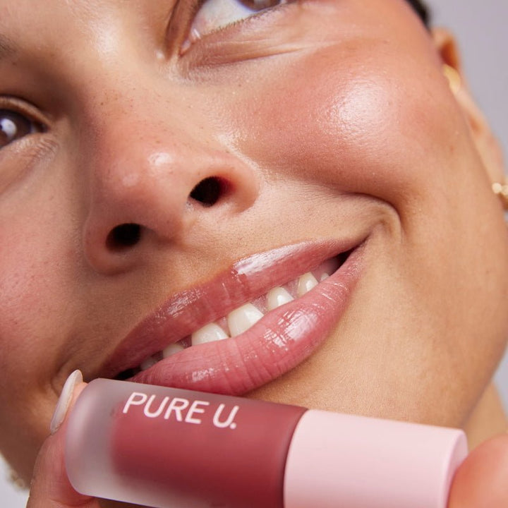 Balmy Lip Tint Berry Cloud Model
