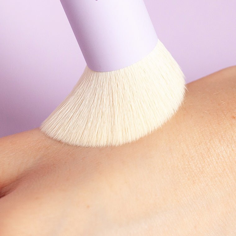 Pure U. Blending Brush Close up