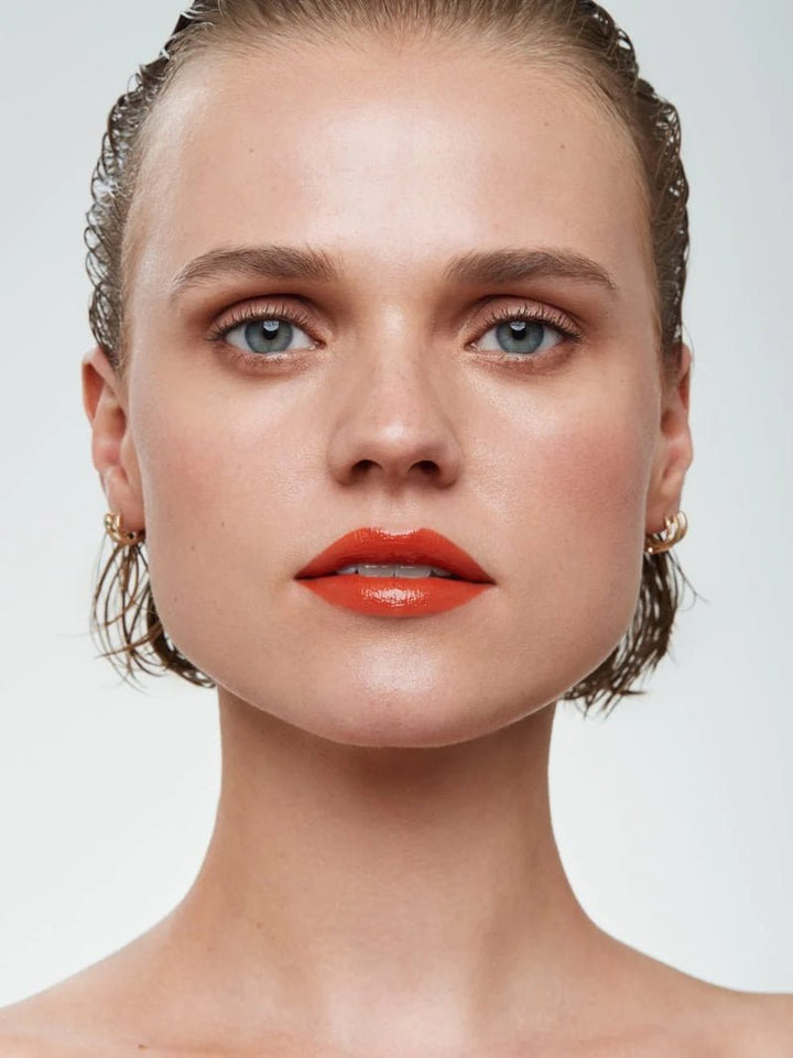 Knutzen Lipgloss 12 Tangerine Model