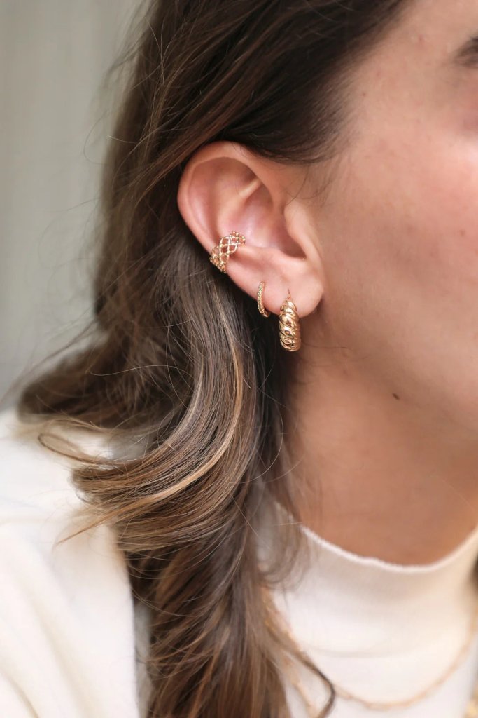Waekura Adèle Earrings - Model